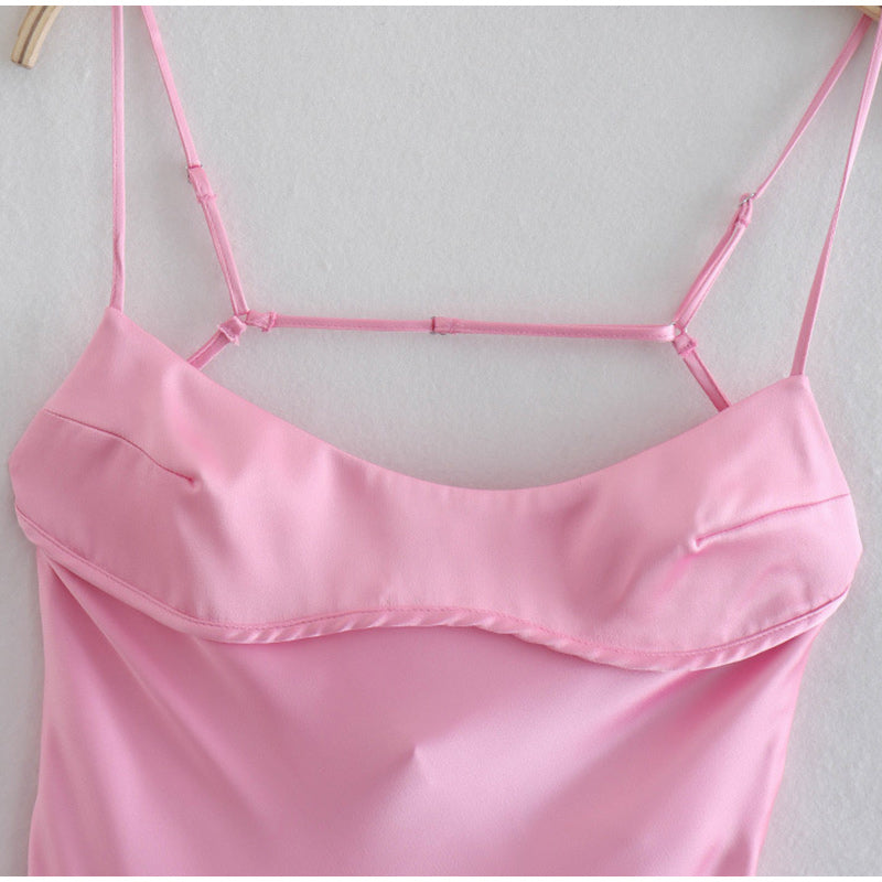 Robe longue satinée rose élégante