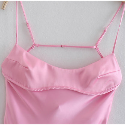 Robe longue satinée rose élégante