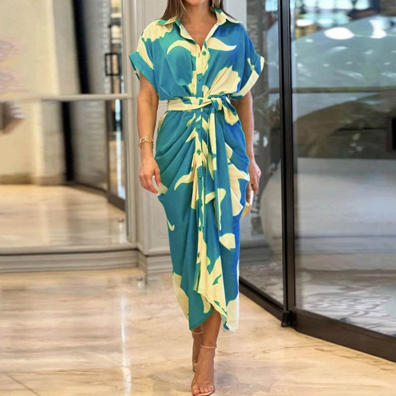 Robe-chemisier à taille haute, manches courtes et imprimé à revers pour femme