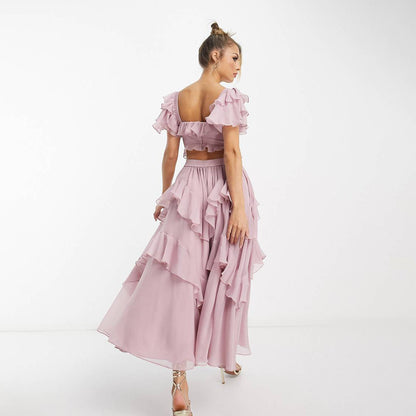 Robe d’été longue élégante à volants et dos nu