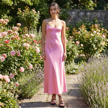 Robe longue satinée rose élégante