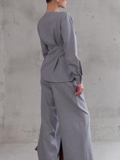 Ensemble haut asymétrique à col en V gris clair et pantalon large